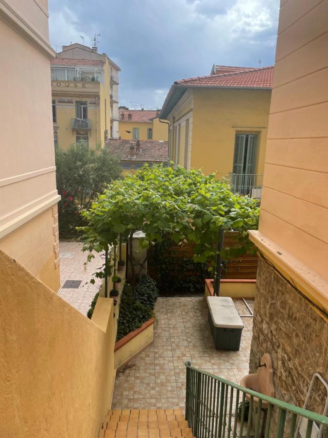Appartement 30M2 Cosy Avec Terrasse Menton Kültér fotó